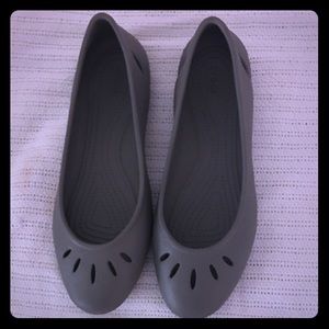 Women’s grey crocs 11W